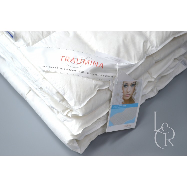 Одеяло с гусиным пухом Traumina BREEZE DAUNE — всесезонное - Код товара OS0001