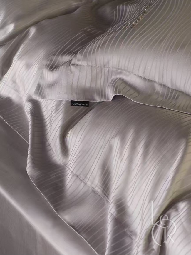 Элитное постельное белье из ткани Tencel «Серо-пурпурный», комплект с жаккардовым узором